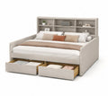 Letto matrimoniale con contenitore in tessuto beige e scaffali integrati